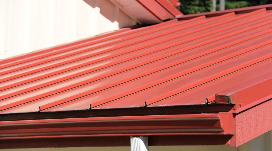 Professional gutter cleaning services in Sorento, IL
